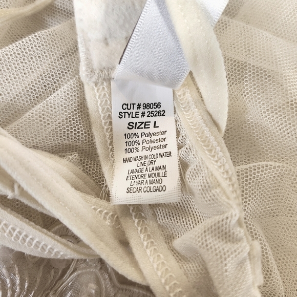 Shirley Of Hollywood Lingerie Gown - Picture 8 of 9